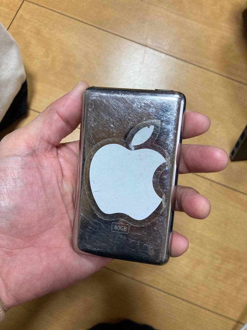 iPod Classic ブラック 80G +30ピンコネクタ