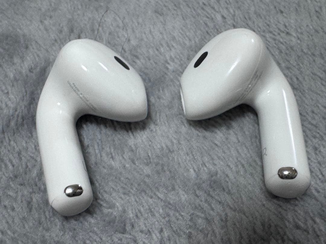 イヤホン airpods4