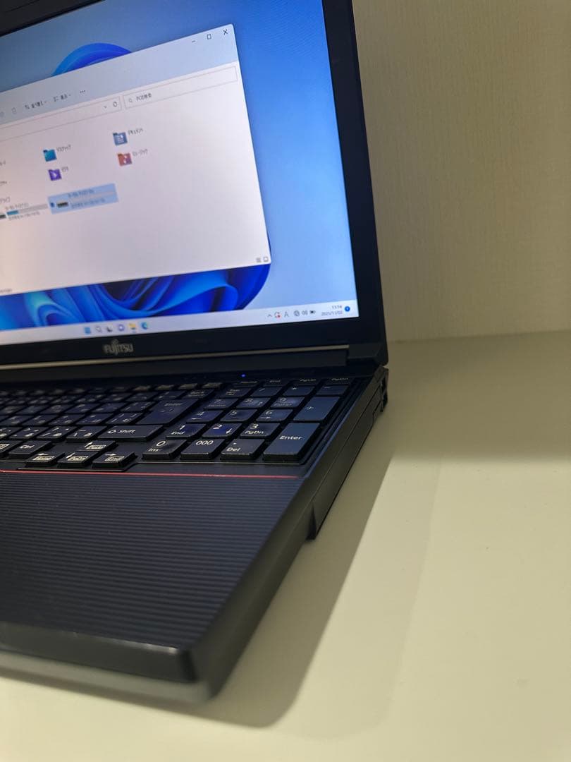 15.6型 富士通 A574/H i5 メモリ16GB SSD512GB