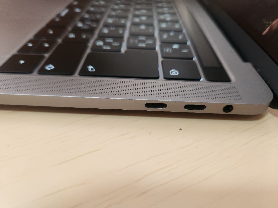 Apple MacBook Pro 13インチ スペースグレー