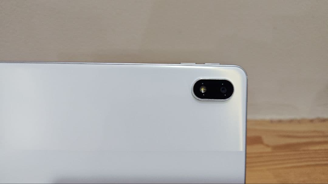 SIMフリー au LET01 Lenovo Tab P11 5G ホワイト