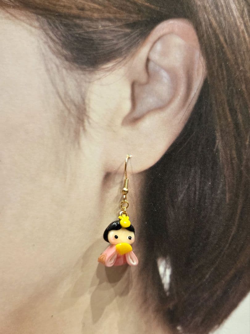 お雛様ピアス（紫×ピンク）