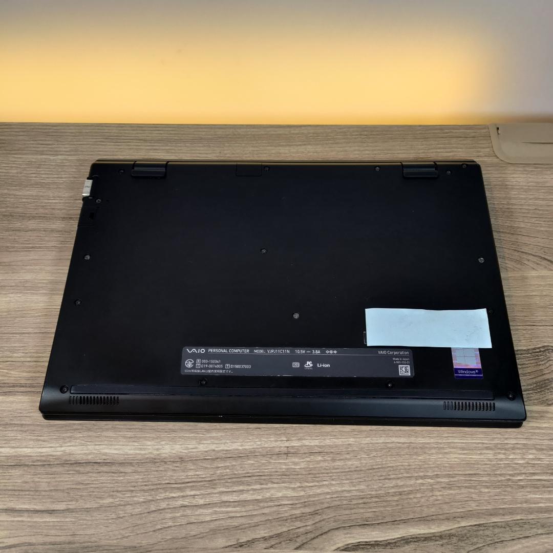 [美品] VAIOPro VJPJ11C とっても軽いオフィス付きノートパソコン