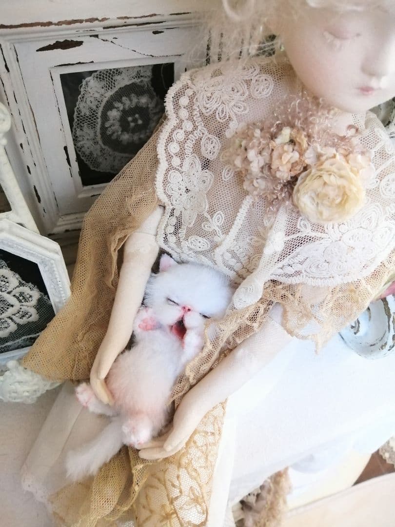 あくびちゃん♡おねむ子猫♡ベビー♡アートドール♡ぬいぐるみ♡