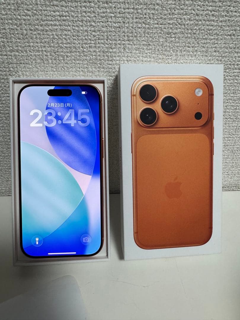 開封未使用 Apple iPhone17pro 512GB コズミックオレンジ