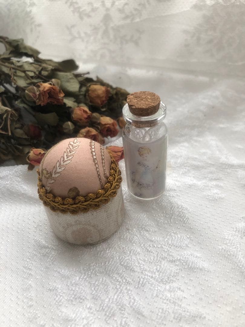 お裁縫箱　貴婦人　ロココ 薔薇ブーケリボン　オーバルボックス　hand made