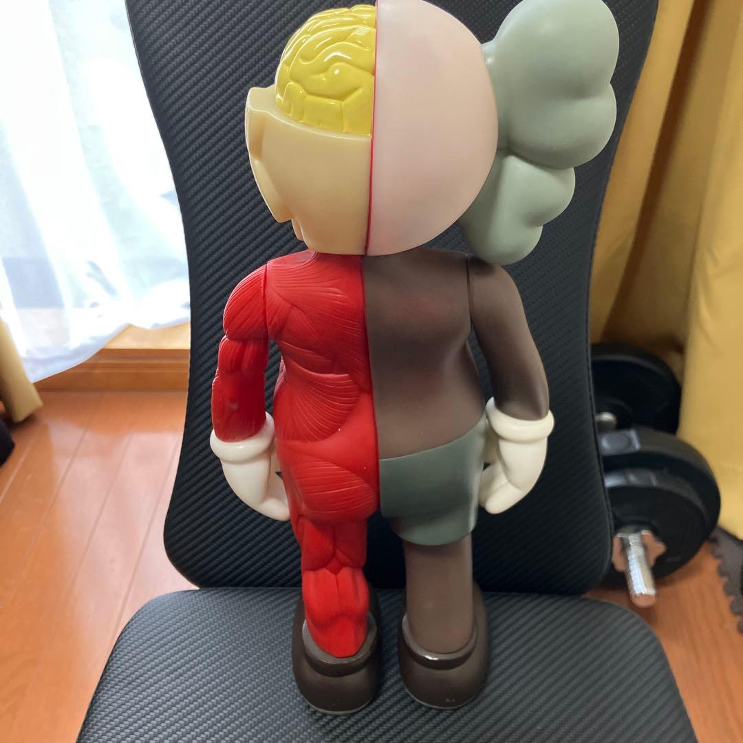 KAWS 2006 フィギュア　人体モデル