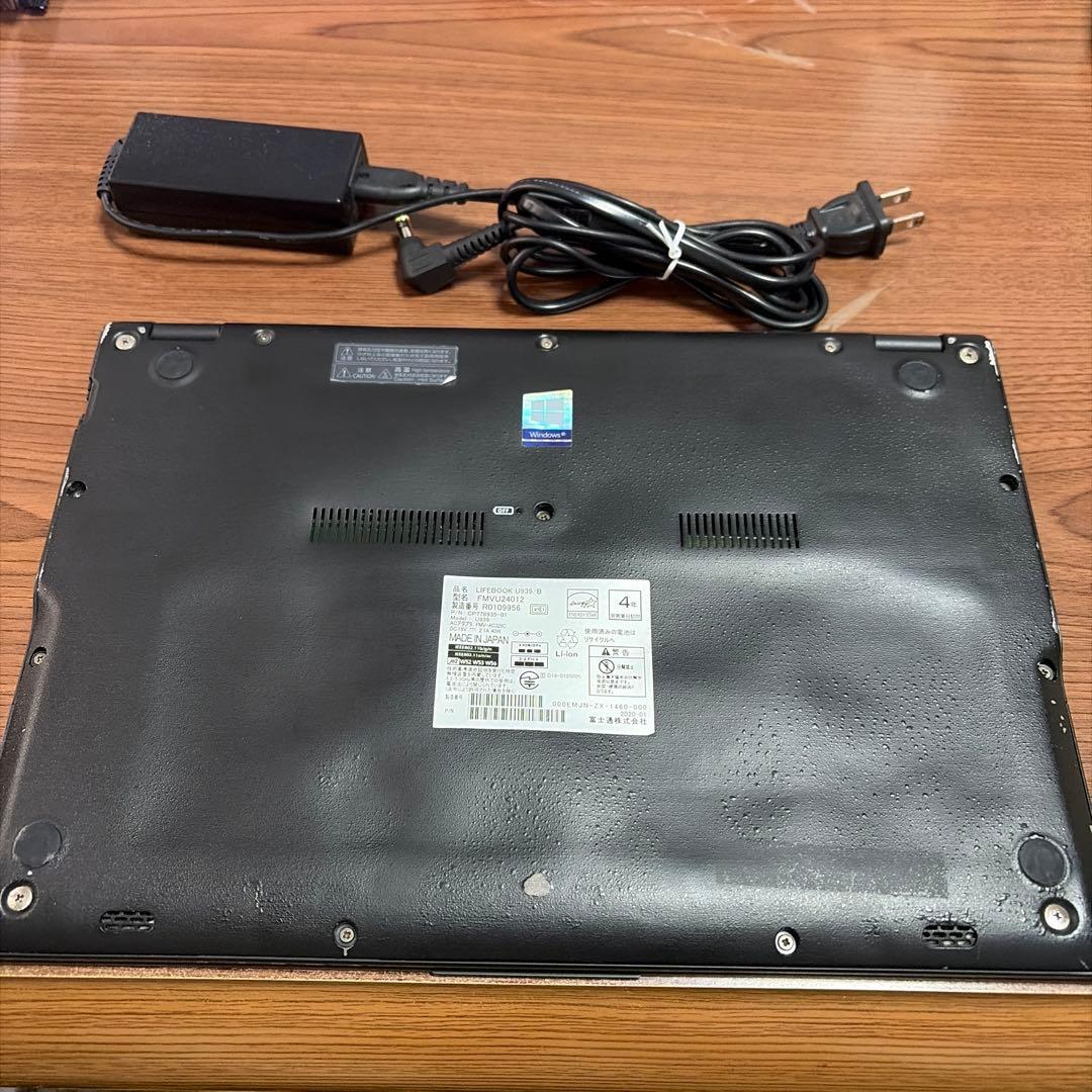第8世代LIFEBOOK U939/B B5ノートPC Core i5 8GB①