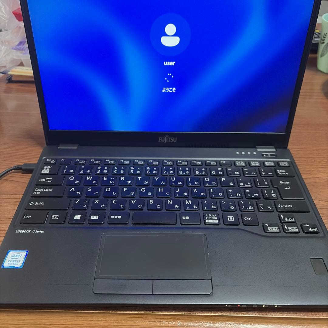 第8世代LIFEBOOK U939/B B5ノートPC Core i5 8GB①