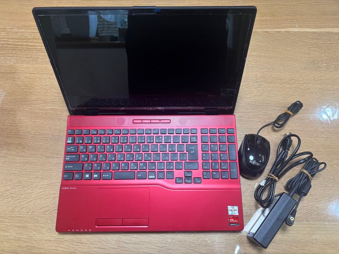 富士通FMV FMVA40D3RJ LIFEBOOK AH40/D3 中古美品