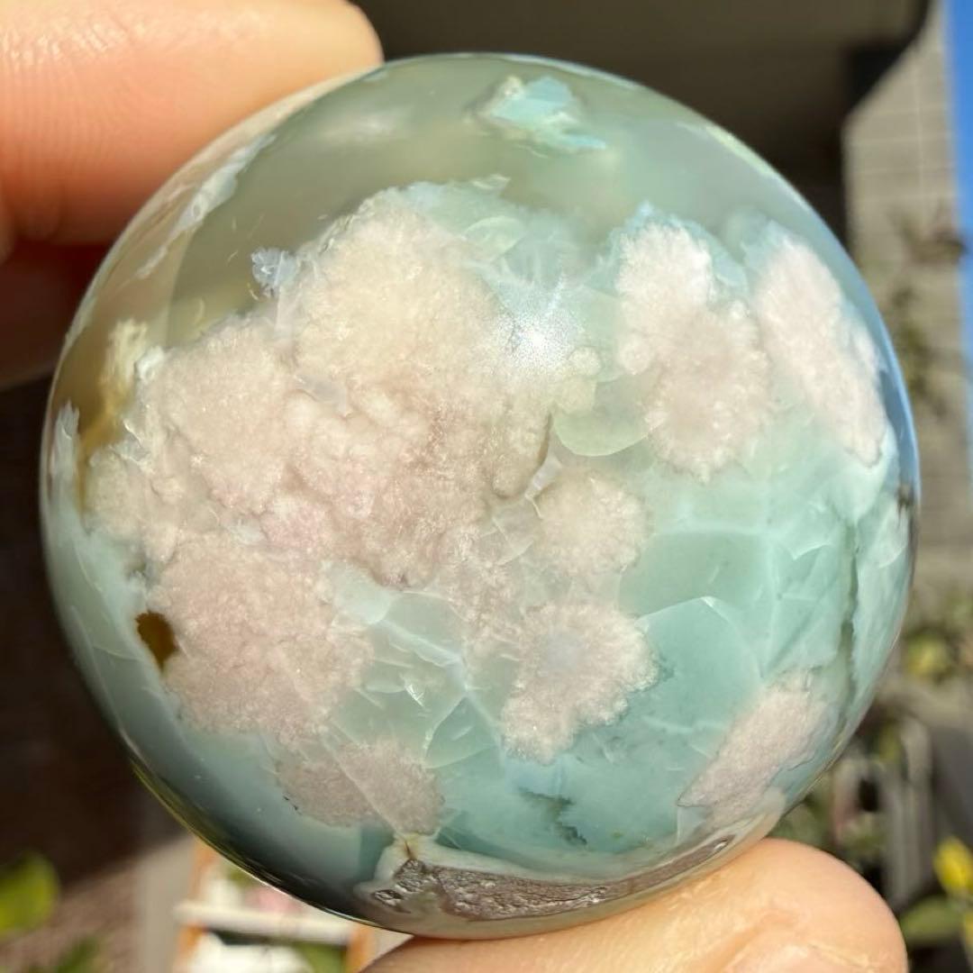 グリーン桜瑪瑙　スフィア　台座付き　丸玉　　44mm 105.9g　自然石①