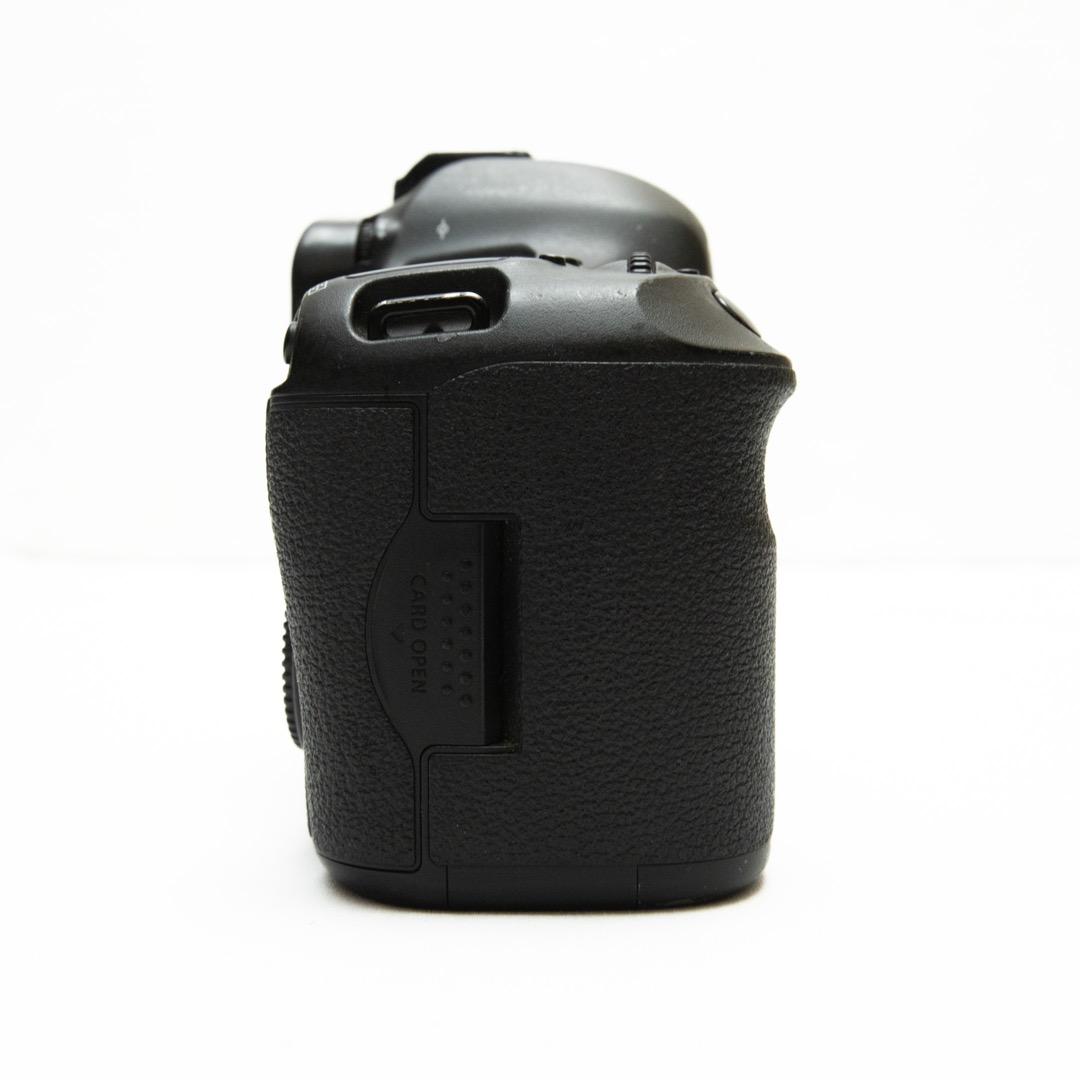 Canon EOS 5D Mark III シャッター15884回CFカード付き
