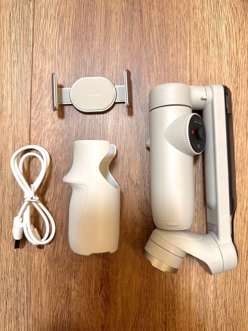 Insta360 Flow - AI搭載スマホ用ジンバル 自撮り棒