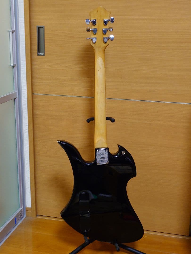 B.C.Rich モッキンバード hide エレキギター