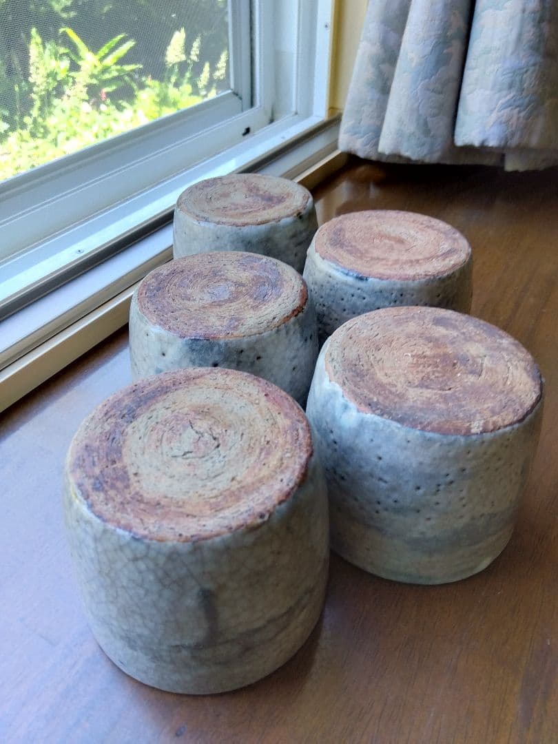 ねずみ志野。茶碗五客