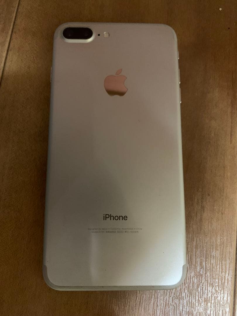 iPhone 7plus 32GB silver バッテリー100% 動作品