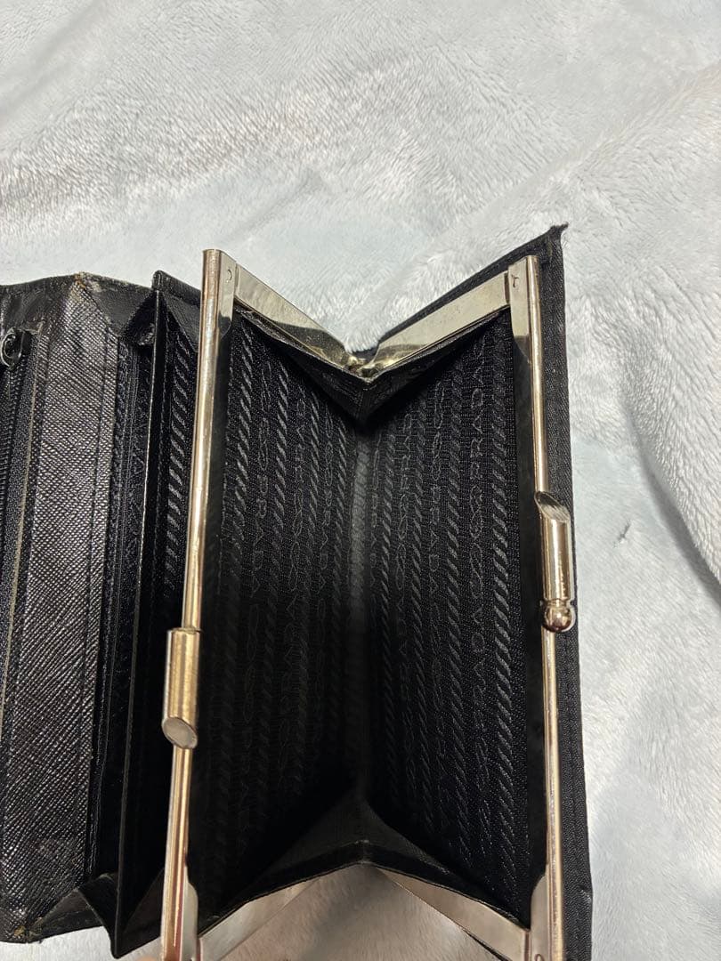 PRADA 財布　黒