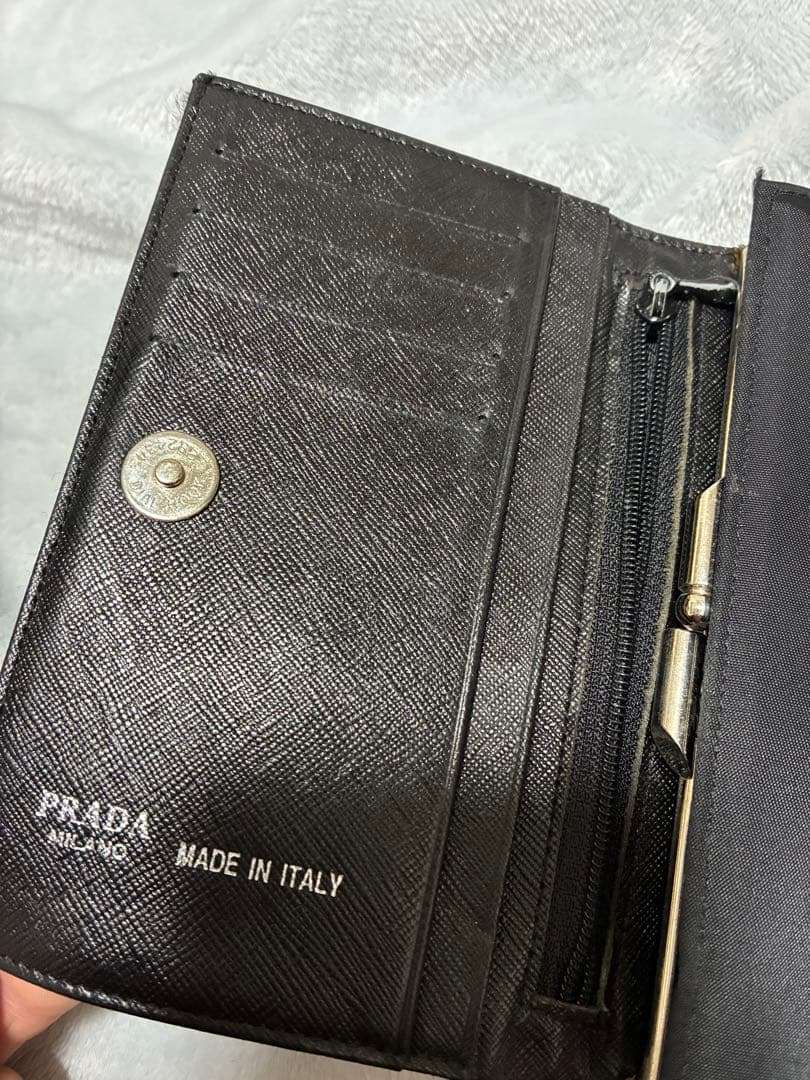 PRADA 財布　黒