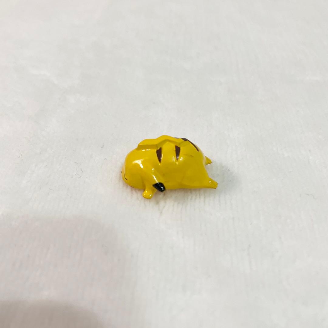 ポケモン フィギュア 人形 ピカチュウ おやすみ 昼寝 任天堂
