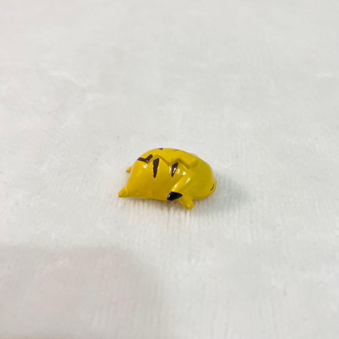 ポケモン フィギュア 人形 ピカチュウ おやすみ 昼寝 任天堂