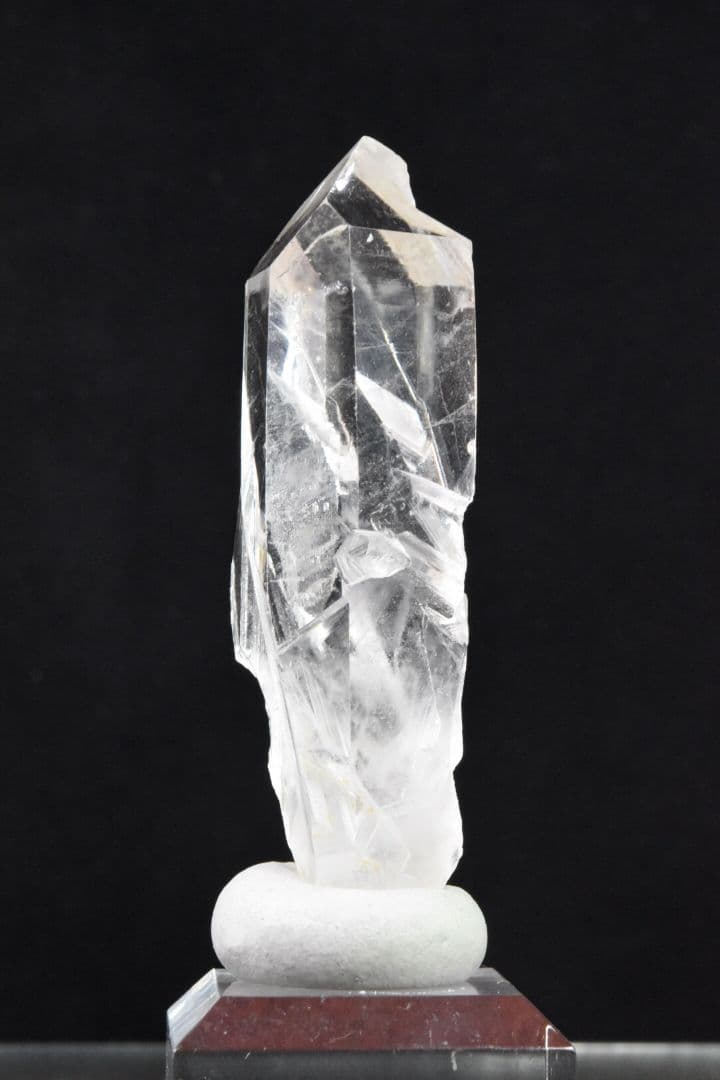 ガネーシュヒマール ラパ産 剥離痕だらけのクリアポイント