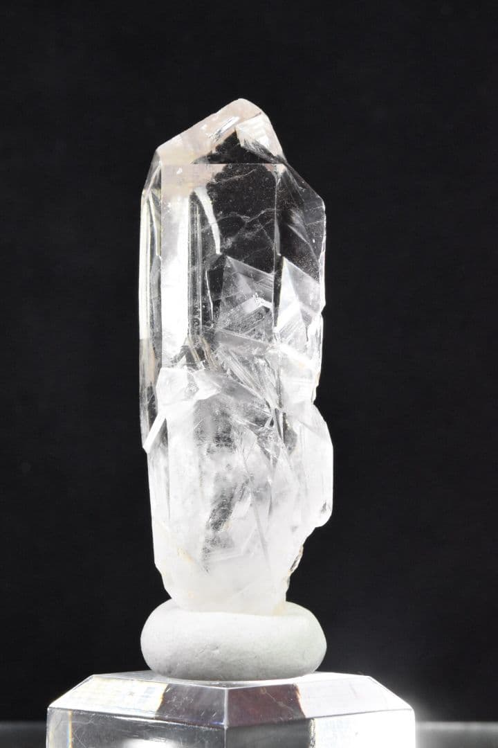 ガネーシュヒマール ラパ産 剥離痕だらけのクリアポイント