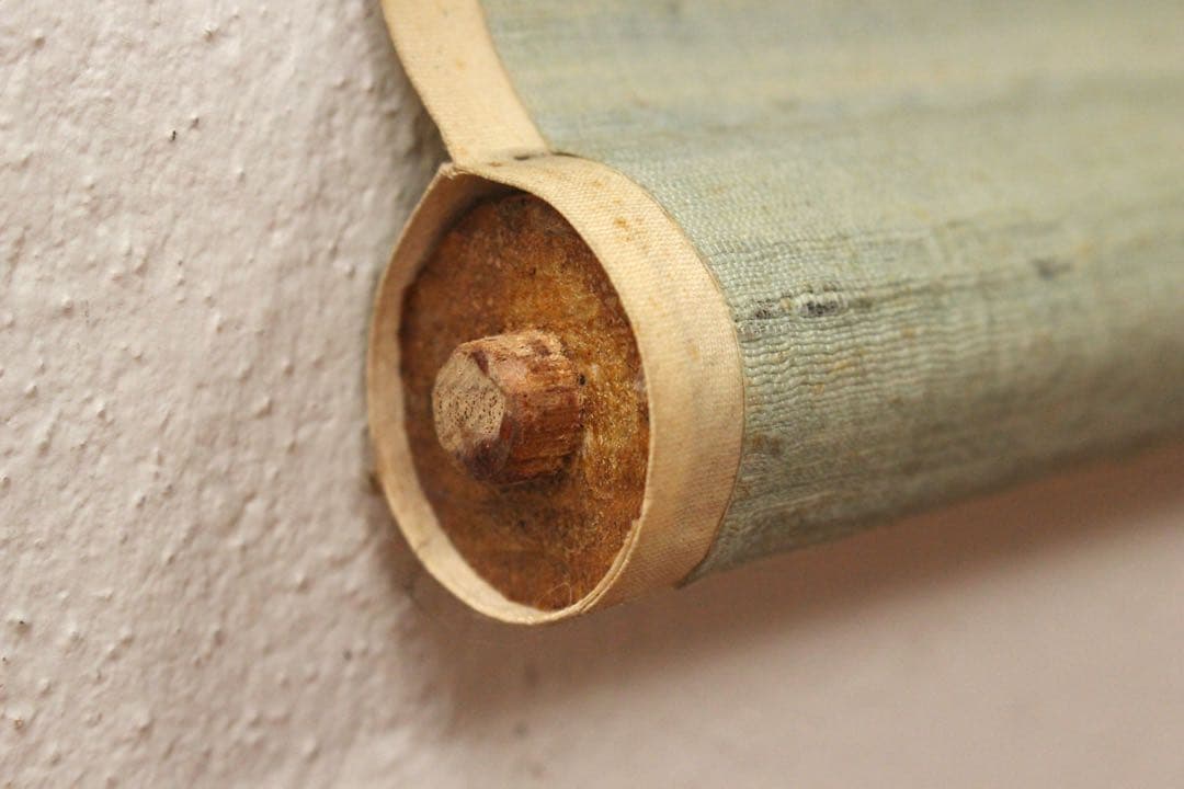 No5254掛軸　海外天年　松竹小禽図　絹本淡彩　日本画　花鳥　古美術　送料無料