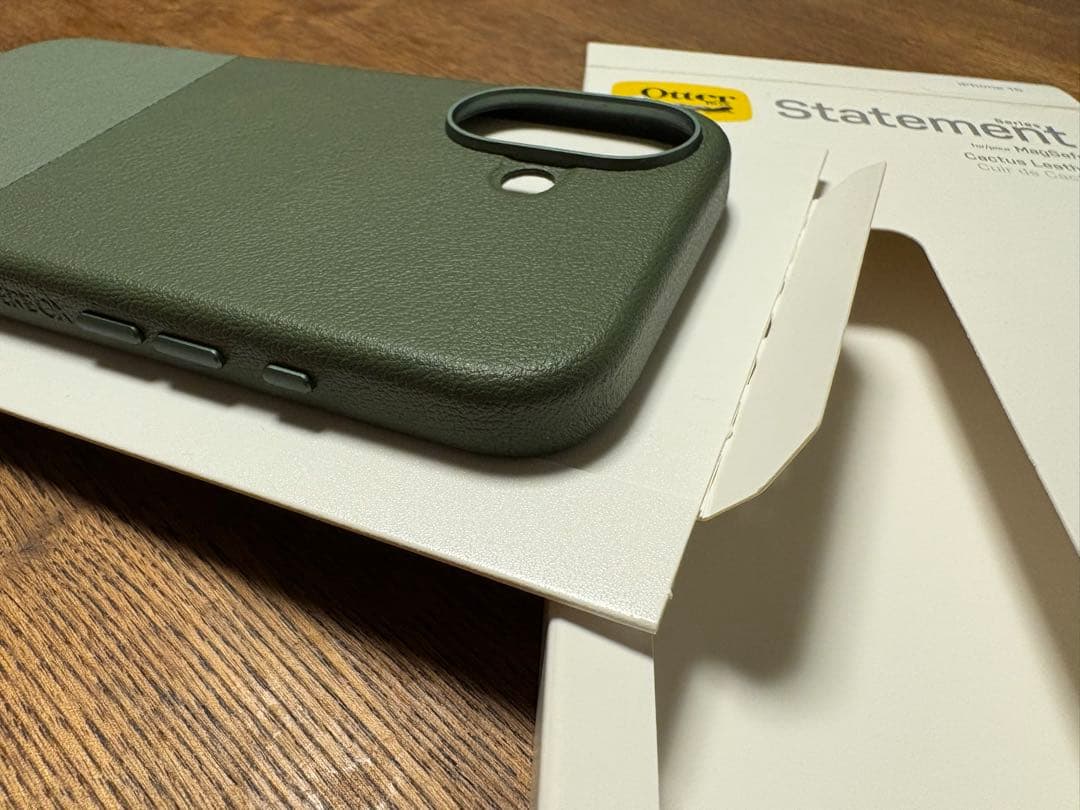 iPhone16 Apple純正 MagSafe Cactus Leather