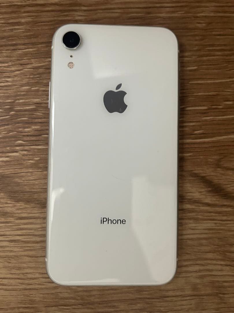 iPhone XR 64GB ホワイト SIMロックあり 初期化済み