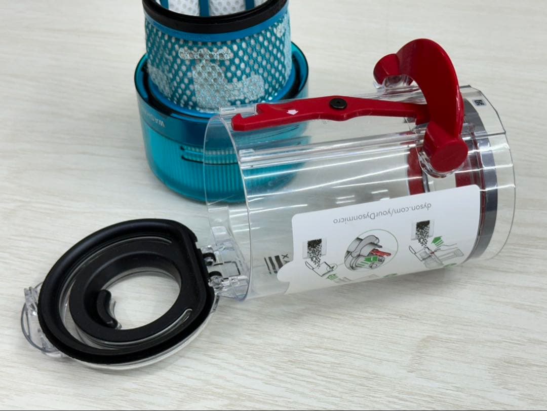 美品　ダイソン掃除機　SV21 SV33 HEPAフィルター　ダストケース　格安