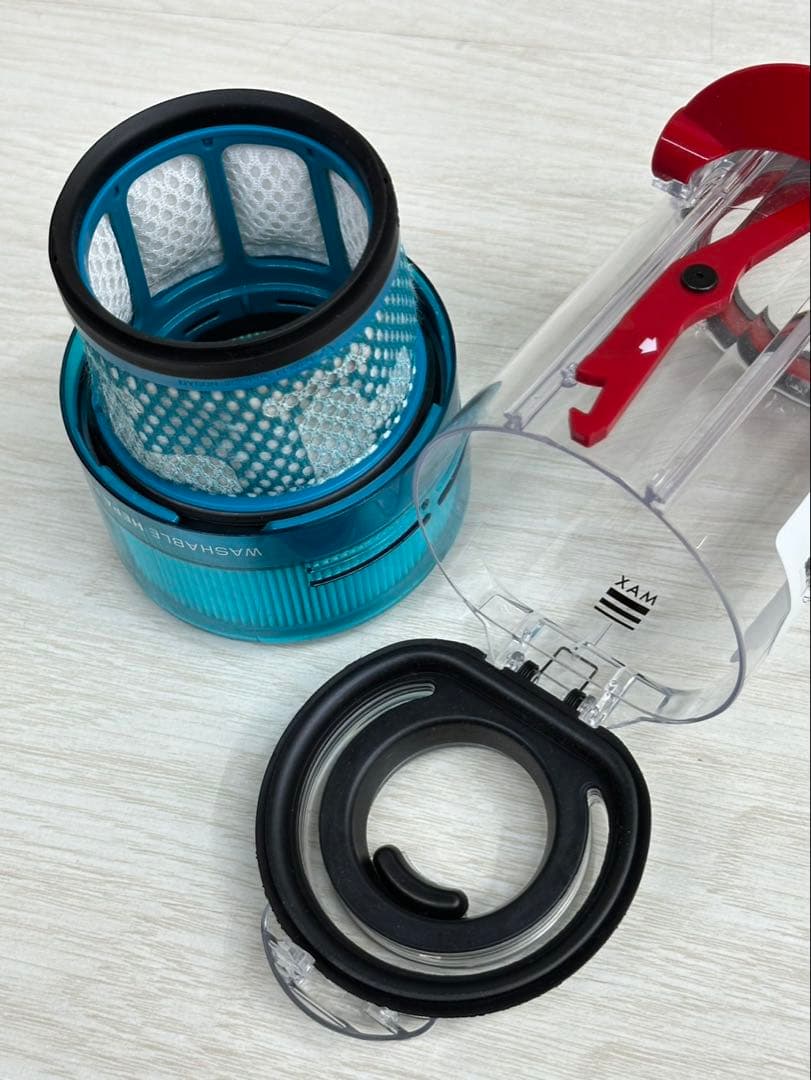 美品　ダイソン掃除機　SV21 SV33 HEPAフィルター　ダストケース　格安