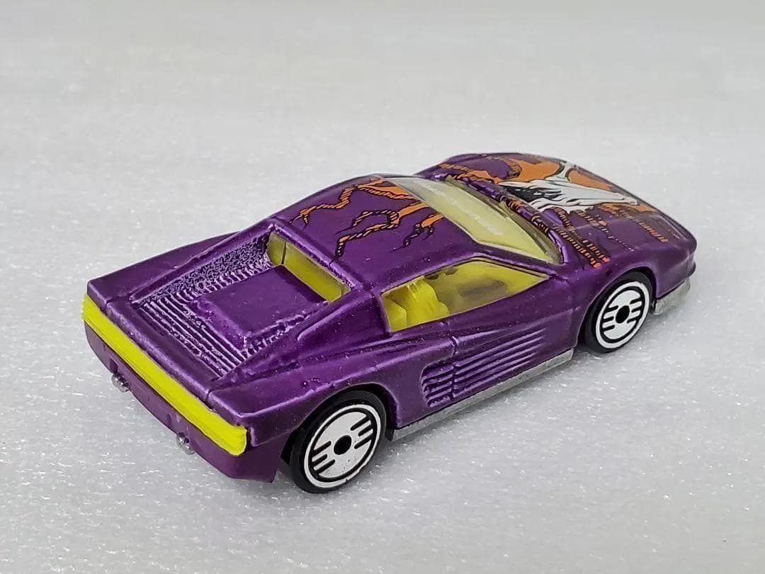 ホットウィール、フェラーリ テスタロッサ （Revealers、紫）