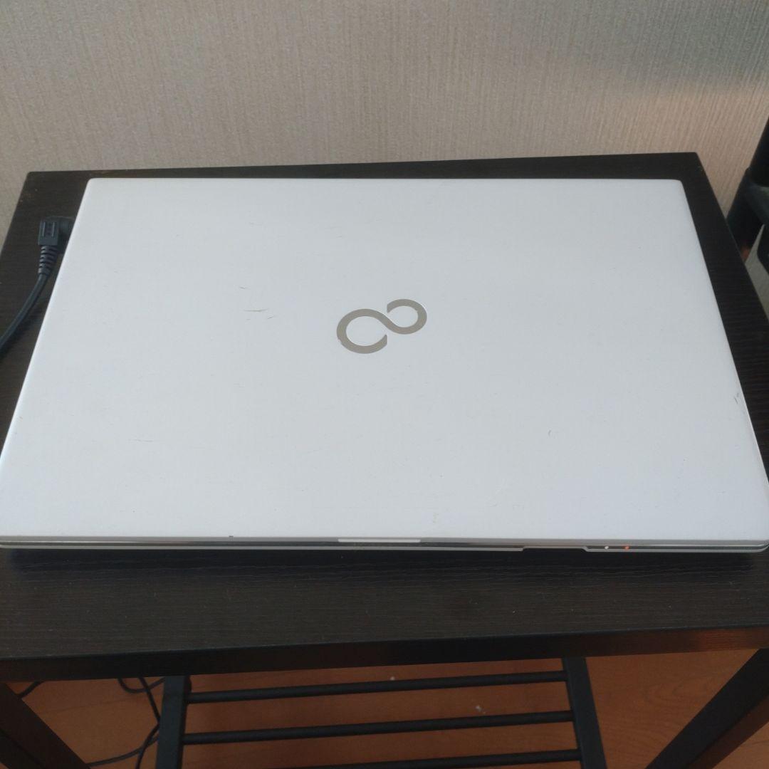 FujitsuノートPC LIFEBOOK SH75/W