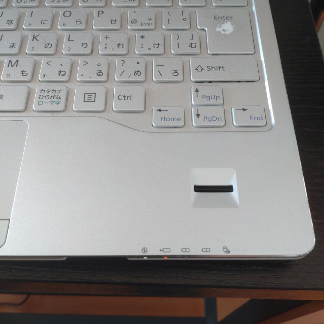 FujitsuノートPC LIFEBOOK SH75/W