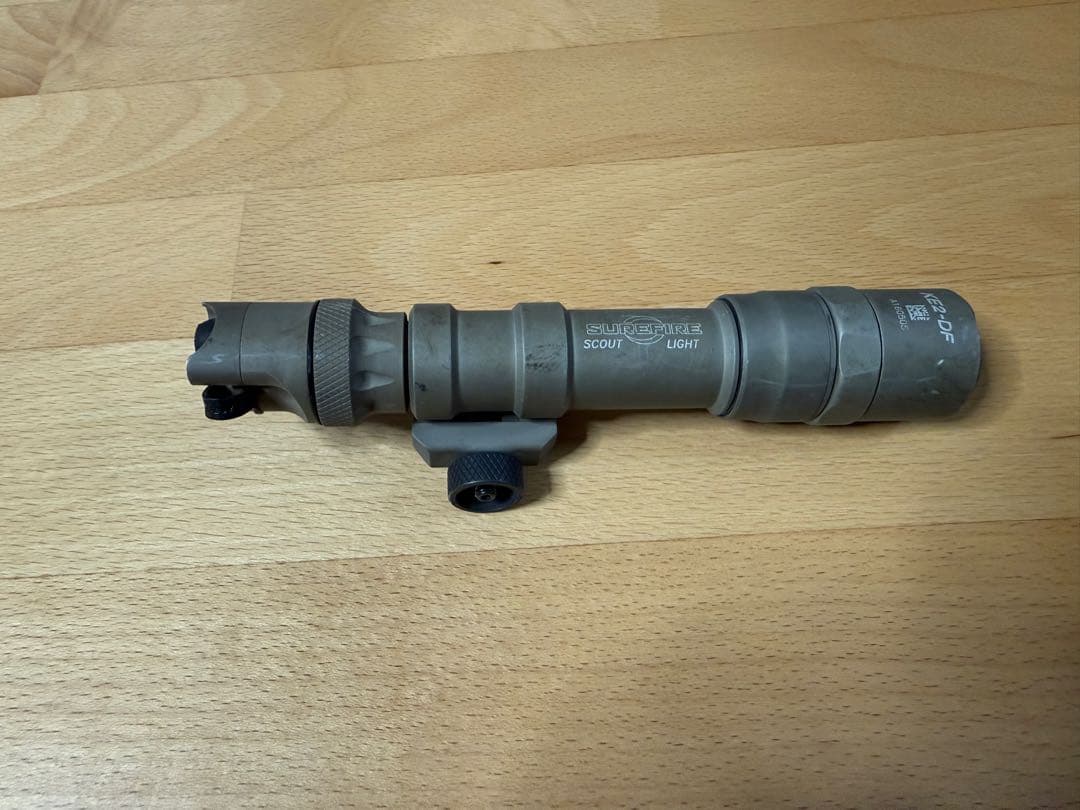 実物　SUREFIRE M600DF-TN テールスイッチDS00 充電池付き