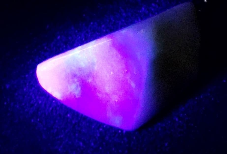 ★カルサイト★神代三山・神立山転石【TAKAMAGAGYOKU①・40CT】