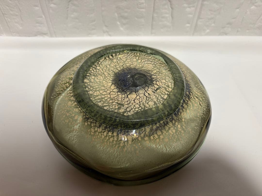 【稲嶺盛吉】琉球ガラス　中皿　黒真珠