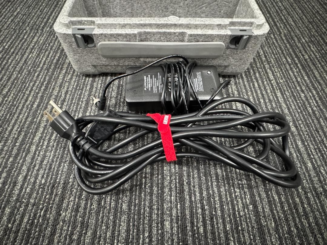 amaran製60S ハードケース付き機器 電源アダプター