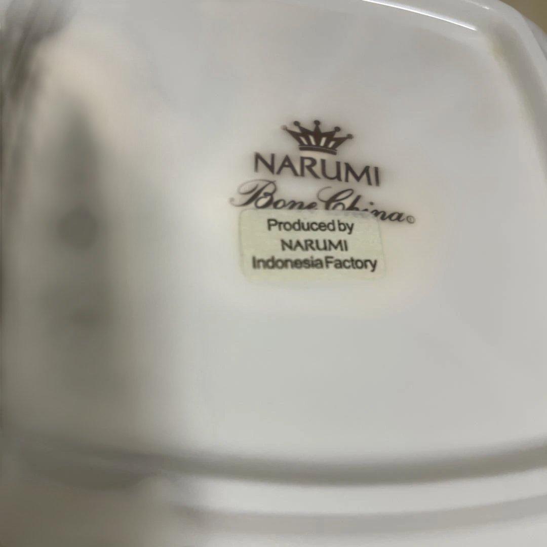 NARUMI BONE CHINA 四角皿 ４枚　サラダボウル2枚セット