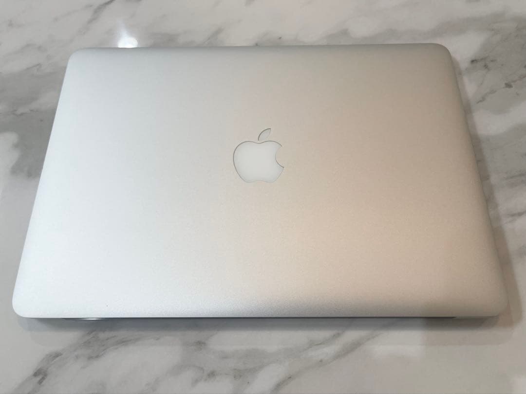 【美品】MacBook Air (13-inch Early 2014)