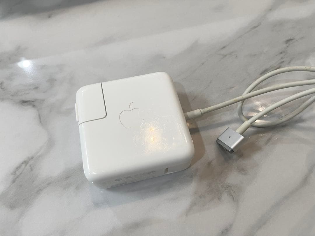 【美品】MacBook Air (13-inch Early 2014)