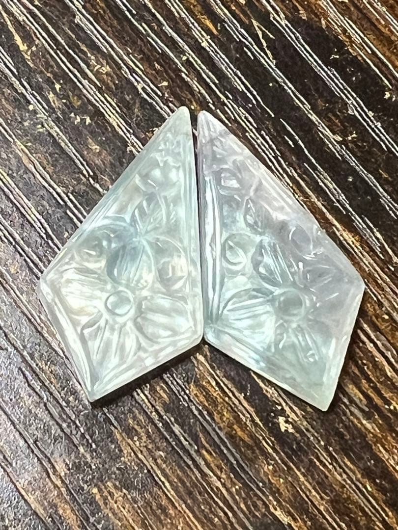 カイト　フローライト　ダブレット　カービング　14kgf ピアス