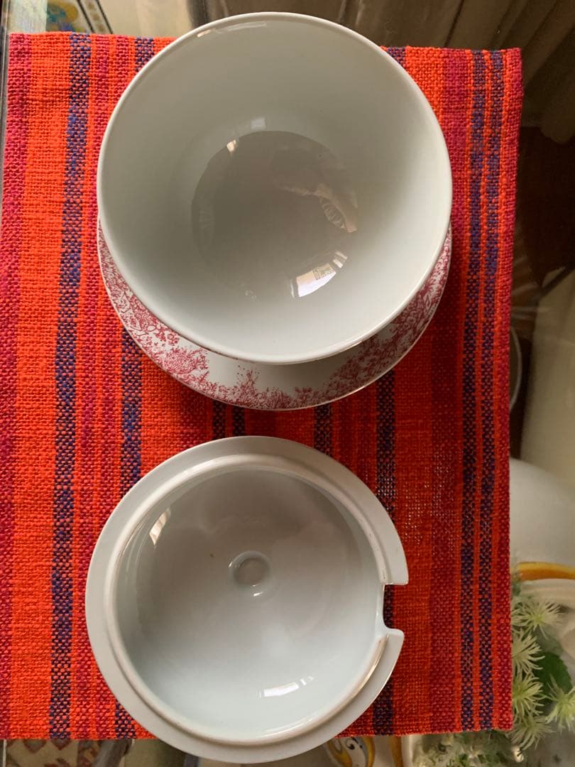 ビヨンヴィンブラッド　特価レアなニモール窯ビンテージ真夏の夜物語の蓋物器！