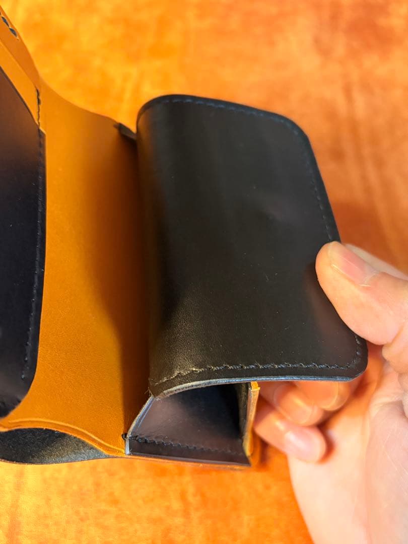 イタリアンレザー　ドラーロx ブッテーロ 三つ折り財布