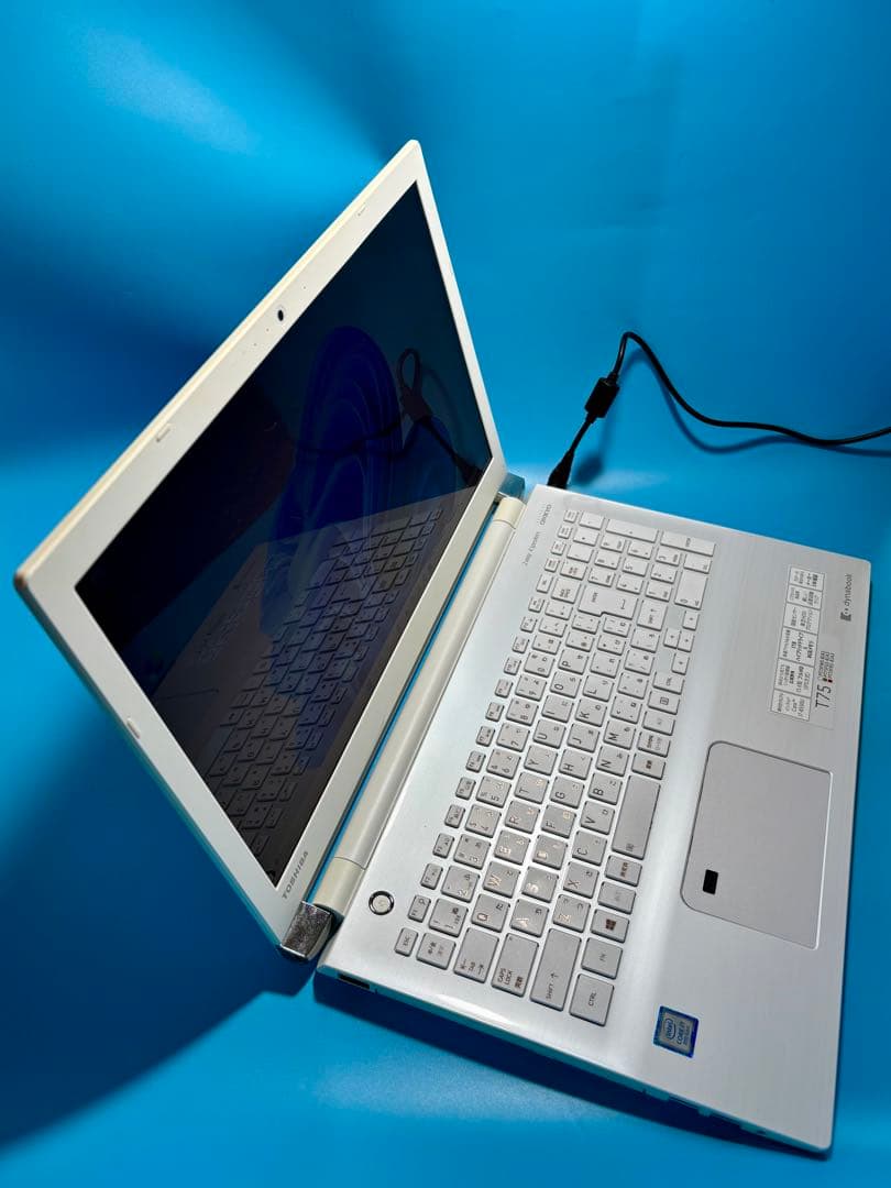 Windowsノート本体 TOSHIBA dynabook T75/FWS i7 8550U SSD 2T