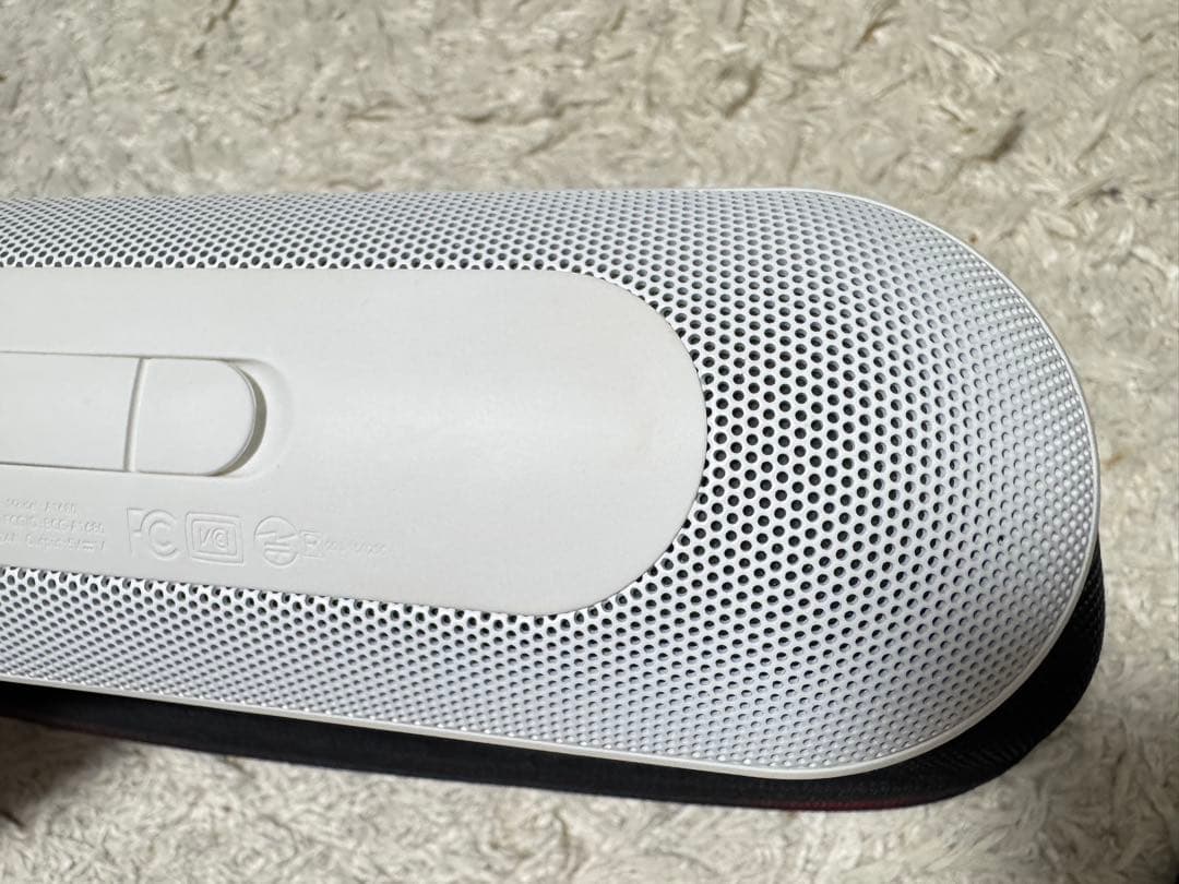 Beats Pill+ ホワイト ケース付