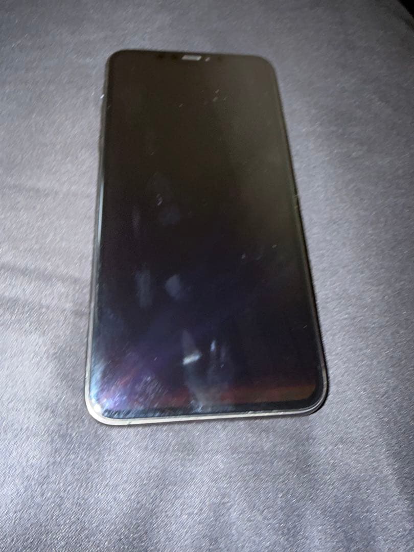 iPhone 11 pro max 64GB simロックあり
