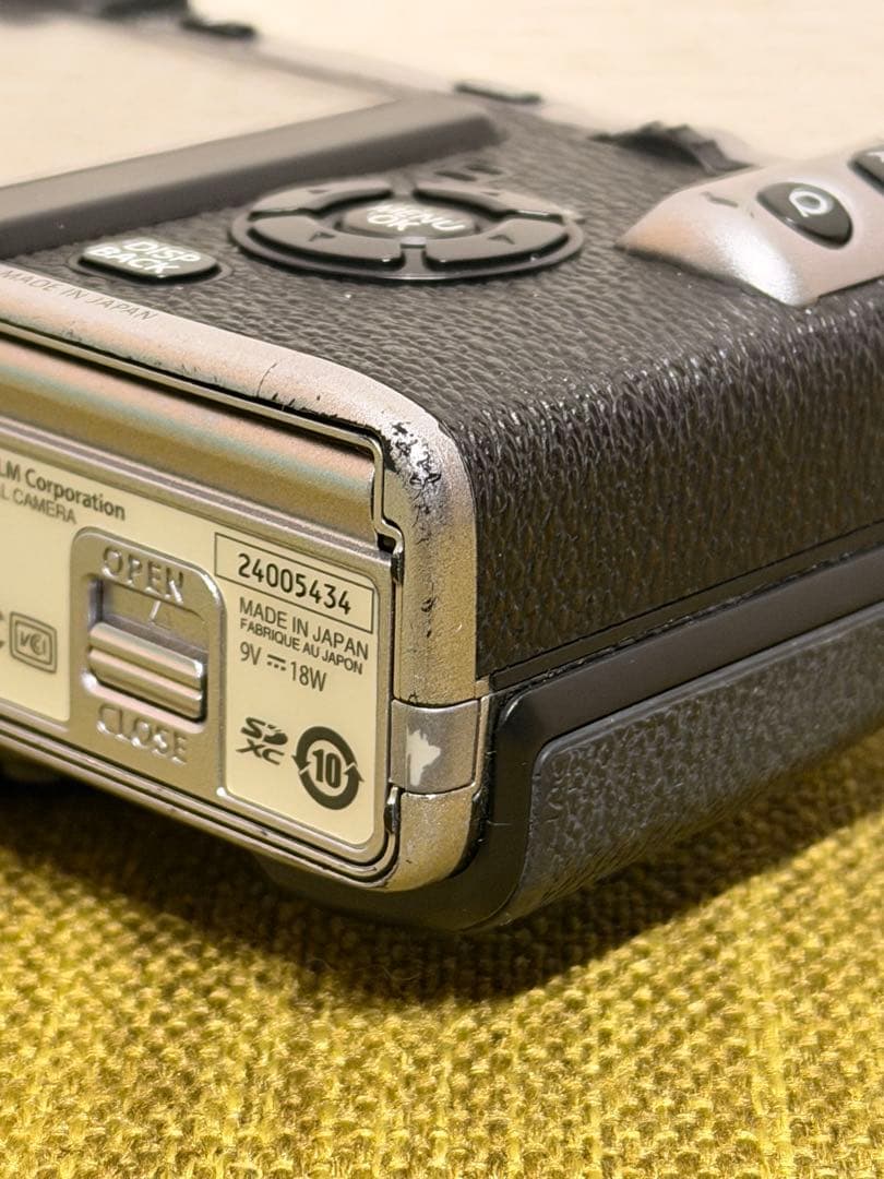 Fujifilm X-E1 一眼レフ ミラーレス カメラ デジカメ