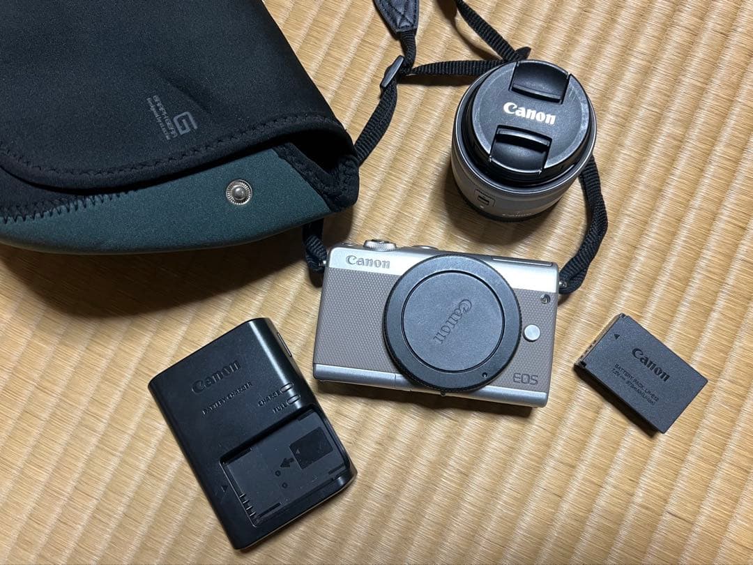 Canon eos m100 ミラーレス