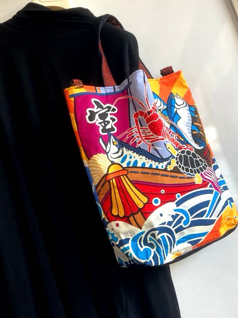 希少　フォロー1000円引しました　めでたい　珍しい大漁旗海の生物トートバッグ